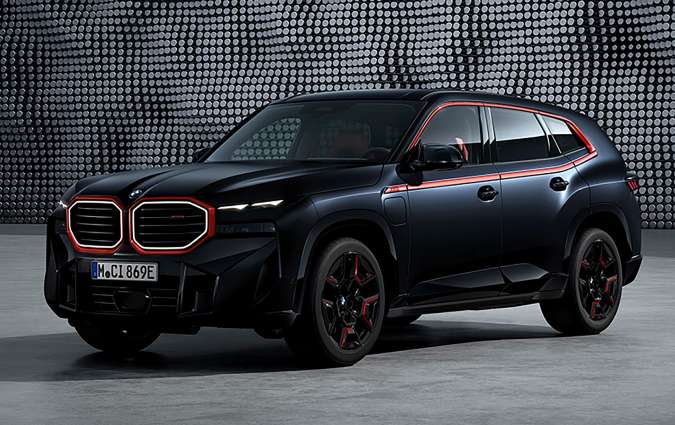 BMW XM LABEL RED  BMW XM LABEL RED