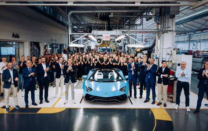 Lamborghini Aventador V12 engine