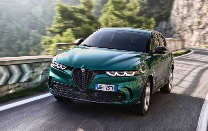 Alfa Romeo Τonale Plug-in Hybrid Q4  Alfa Romeo Τonale Plug-in Hybrid Q4