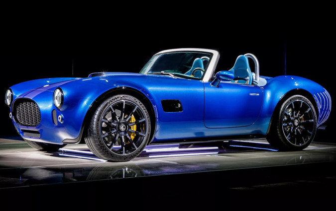 Οι πρώτες AC Cobra GT Roadster θα παραδοθούν το 2024, με την τιμή τους να έχει οριστεί στις €335.000. AC Cobra GT Roadster