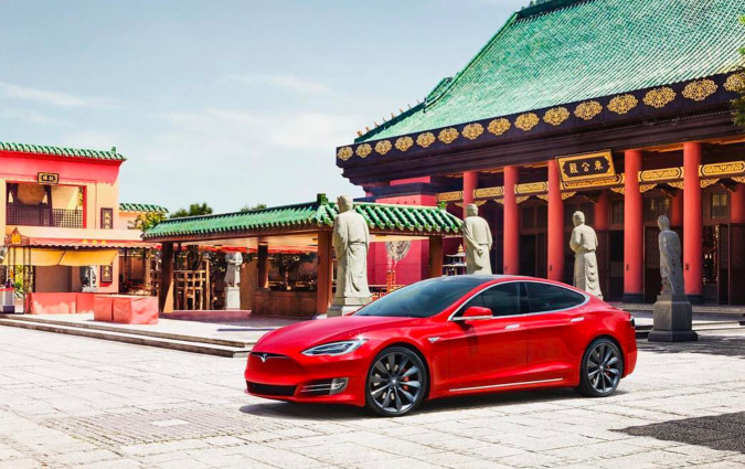Η έρευνα για σύγκρουση ενός Tesla Model Y στην Κίνα αποκάλυψε ότι το γκάζι πατήθηκε τέρμα, ενώ τα φρένα δεν ενεργοποιήθηκαν. tesla China