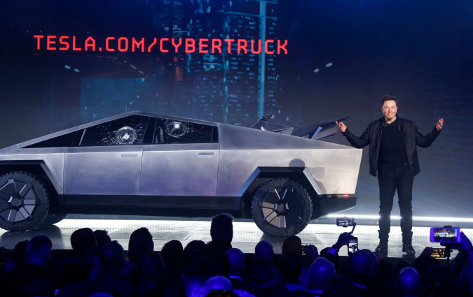 Ο Musk απέφυγε να παρέχει ακριβή χρονοδιαγράμματα για την παραγωγή και παράδοση του Tesla Cybertruck με τις φήμες να θέλουν τις πρώτες παραδόσεις πριν το τέλος του έτους Tesla Cybertruck