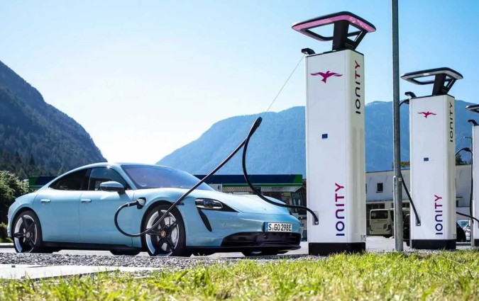 Το δίκτυο Ionity προβλέποντας τη μελλοντική πρόοδο στη ταχεία φόρτιση ανεβάζει τη μέγιστη ισχύ των τερματικών του στα 400 kW Δίκτυο Ionity