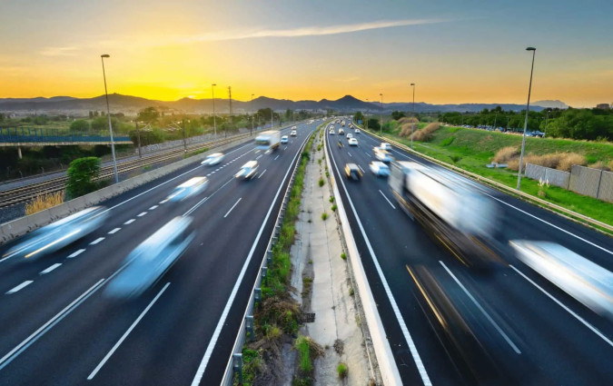 Ο Χρυσός Οδηγός του DRIVE για την οδήγηση σε εθνική οδό, μέσα κι έξω από την Ελλάδα… Εθνική οδός και οδήγηση, τι χρειάζεται να γνωρίζετε;