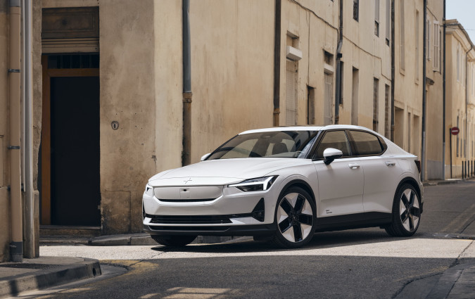 Το Polestar 2 ΜΥ2024 είναι ήδη διαθέσιμο για παραγγελία στις μεγάλες ευρωπαϊκές αγορές, με τις παραδόσεις να προγραμματίζονται να ξεκινήσουν το τρίτο 3μηνο του 2023. Ανανεωμένο Polestar 2, μέχρι 654 km αυτονομία
