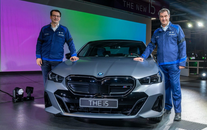 Η όγδοη γενιά της BMW 5 Series είναι πλέον διαθέσιμη και σε 100% ηλεκτρική εκδοχή με την BMW i5. BMW i5