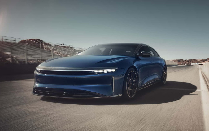 Το Lucid Air Sapphire για το 0-100 km/h χρειάζεται κάτω από 2" και μπορεί να πιάσει από στάση τα 160 km/h σε λιγότερο από 4”! Lucid Air Sapphire