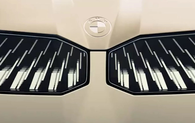 Η έκδοση παραγωγής της πρωτότυπης BMW Neue Klasse αναμένεται να φτάσει στις αγορές μέχρι το 2025, με τουλάχιστον πέντε ακόμη μοντέλα με την ίδια πλατφόρμα να λανσάρονται πριν από το τέλος του 2027. BMW Neue Klasse