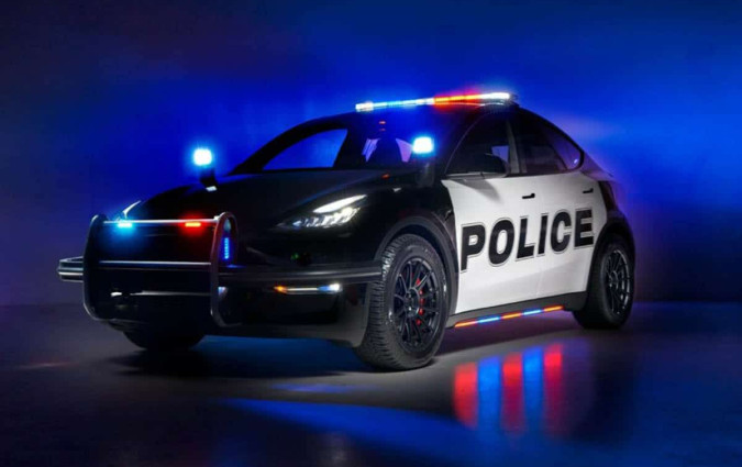 Tesla Model Y Police Unplugged-Performance