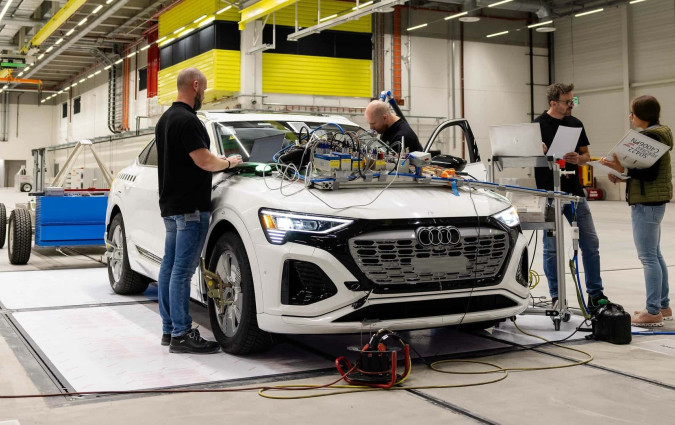 Η Audi επενδύει στις δοκιμές ασφαλείας εδώ και περίπου 80 χρόνια Audi vehicle safety centre