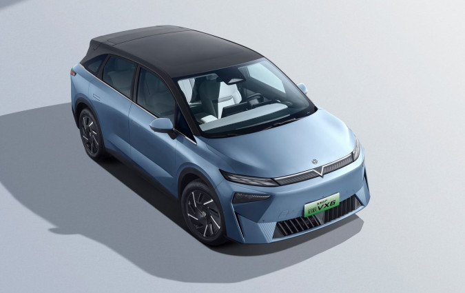 Το Venucia VX6 υποστηρίζεται από 800βολτη αρχιτεκτονική, με την μπαταρία του να δέχεται ισχύ 480 kW Venucia VX6