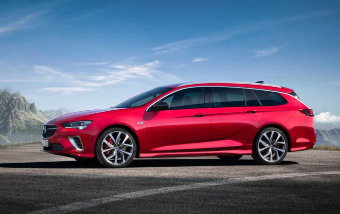 Ποντάρει πολλά στην Ιταλία η Stellantis. Τα Opel Insignia και Jeep Compass θα φτιάχνονται εκεί, όπως και μοντέλα της Lancia και της DS Opel Insignia Ιταλία