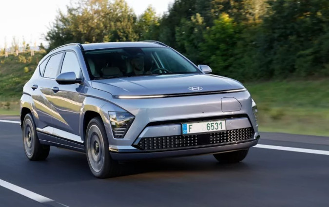 Το Hyundai Kona Electric επωφελείται από όφελος έως και €5.000, που προσφέρεται από την ελληνική εισαγωγική αντιπροσωπεία, με την τιμή του να διαμορφώνεται στις €41.990 Hyundai Kona Electric