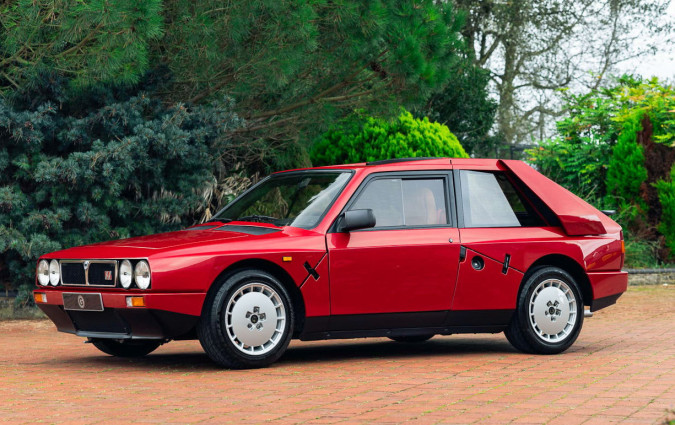 Το μοτέρ αυτής της Lancia Delta S4 είναι σε διαμόρφωση «Potenziato», αποδίδει περισσότερα από 300 άλογα έναντι των 250 της στοκ, Photo ©  Girardo & Co Σπάνια Lancia Delta S4 «Stradale» στο σφυρί