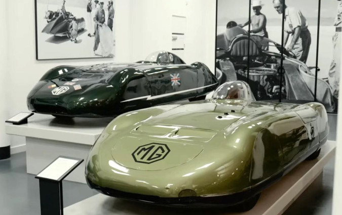 Rétromobile 2024 με επίκεντρο τα 100 χρόνια της MG