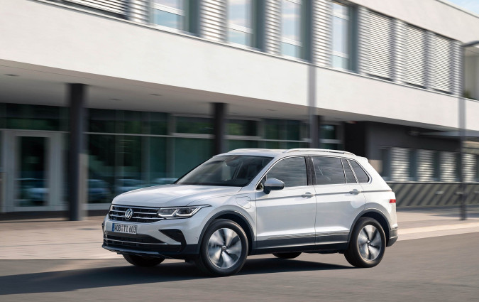 Η άκρως συμφέρουσα χρηματοδότηση Auto Credit, για την απόκτηση της εισαγωγικής έκδοσης του VW Tiguan από €255 το μήνα και επιτόκιο 3,9% ισχύει μέχρι της 30/12 VW Tiguan VW Tiguan