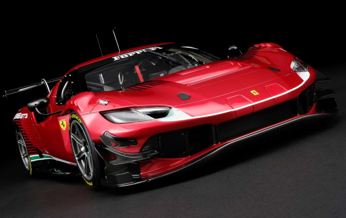Όποιος θέλει να κάνει δική του την Ferrari 296 GT3 σε κλίμακα 1:8 δεν έχει παρά να αφαιρέσει από τον τραπεζικό του λογαριασμό περί τις €16.340 Ferrari 296 GT3