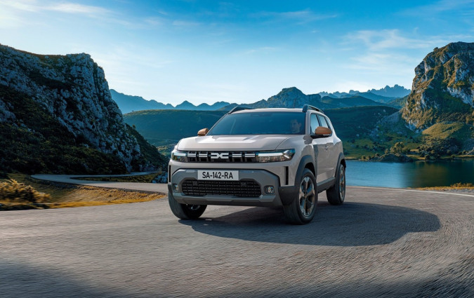 Το Dacia Duster έχει τουλάχιστον άλλα οχτώ χρόνια «θερμικής ζωής», σύμφωνα με το CEO της εταιρείας, Denis Le Vot Dacia Duster