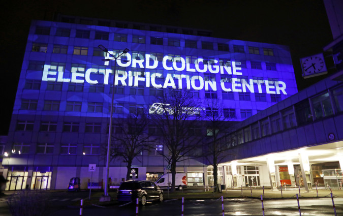 Προς το παρόν, η Ford δεν έχει ανακοινώσει καμία αναβολή για τo λανσάρισμα των νέων ηλεκτρικών μοντέλων της, με κάποια να είναι ήδη διαθέσιμα για παραγγελία. Ford EV Europe