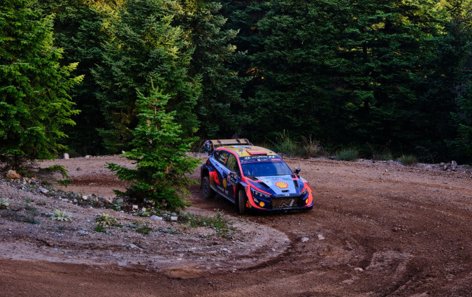 Παράλληλα με την ανακοίνωση της αλλαγής στην βαθμολογική κλίμακα του WRC, η FIA γνωστοποίησε ότι αποδέχθηκε την υποψηφιότητα της Hankook, για να διαδεχθεί την Pirelli από το 2025 WRC WRC