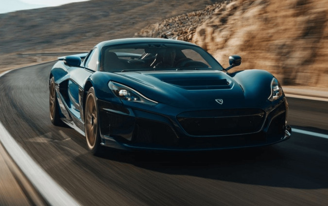 Τι καλύτερο αν μπορείς να συνδυάσεις την απόκριση κι ισχύ των ηλεκτρικών, αλλά χωρίς το αυξημένο βάρος και τη χρονοβόρα φόρτιση; Rimac