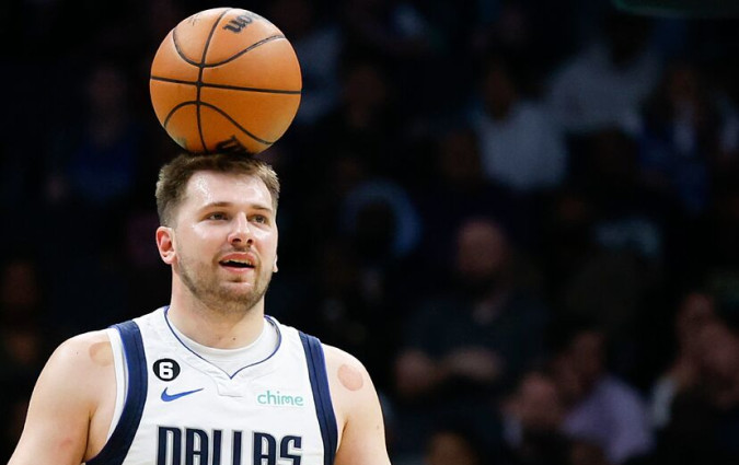 Ο Luka Dončić δωρίζει ηλεκτρικά ποδήλατα σε όλη την ομάδα των Dallas Mavericks. Luka Dončić