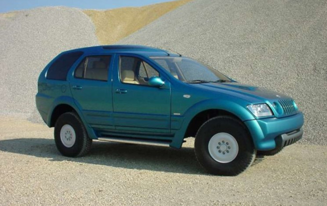 Πόσο ελκυστικό θα ήταν ένα πολυτελές Hummer πρώτης γενιάς; Αυτό ακριβώς σκέφτηκε η ιταλική καροτσερία Coggiola και παρουσίασε το Hummer T-Rex. Hummer T-Rex