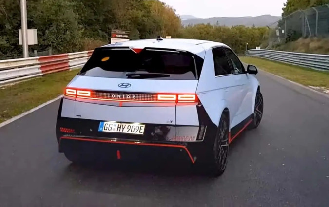 Ένα ηλεκτρικό crossover σχεδόν το ίδιο γρήγορο με ένα καθαρόαιμο σπορ μοντέλο μέσα στο Nürburgring; Ioniq 5 N