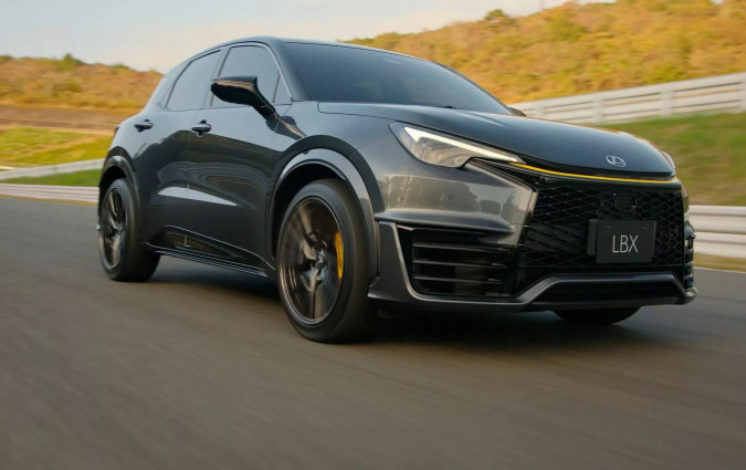 Lexus LBX