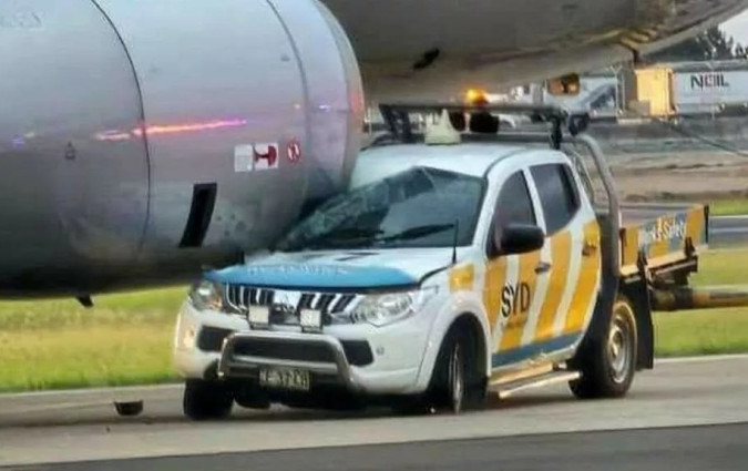 Mitsubishi L200 Crash