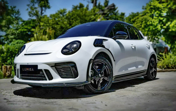 Ora Funky Cat like Porsche 911 GT3 RS by Lumga Design