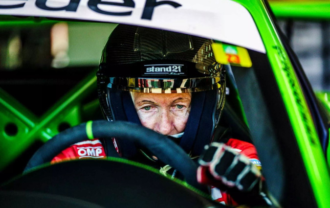 Πασιέτζα με τις άλλες γιαγιάδες, πλέξιμο στον καναπέ ή λιώσιμο στην πίστα με ατμοσφαιρικά θηρία πολλών εκατοντάδων ίππων; 911 GT3 RS