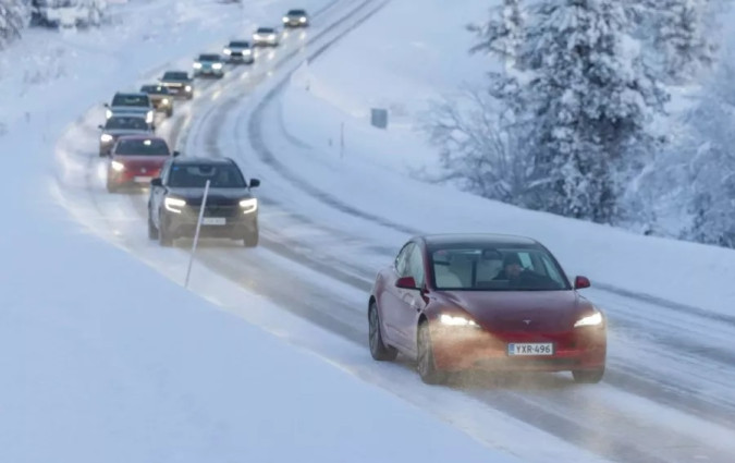 Το Tesla Model 3 επικρατεί σε δοκιμή αυτονομίας στους -20 βαθμούς Κελσίου. Tesla Model 3