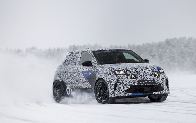 Για να σχεδιάσει τη νέα Alpine A290, η κατασκευάστρια από τη Διέππη ξεκίνησε από τη βάση του νέου Renault 5 E-Tech Alpine A290