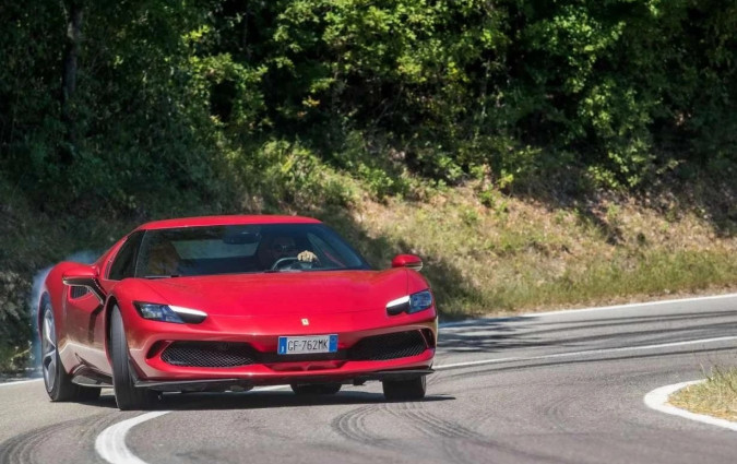 Η Ferrari θα λανσάρει τρία ολοκαίνουργια αυτοκίνητα το 2024, αντικαθιστώντας μεταξύ άλλων τις LaFerrari και 812 Superfast Ferrari 296 gtb