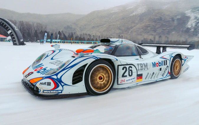 Porsche 911 GT1