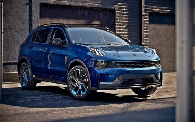 H Lynk & Co έρχεται στην Ελλάδα με το 01, ένα plug-in hybrid C-SUV Lynk & Co