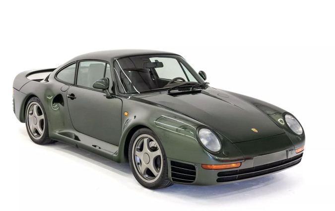 Αγοράστε τη συγκεκριμένη Porsche 959 που «έγδυσε» η Nissan για να αντιγράψει την τετρακίνησή της. Porsche 959