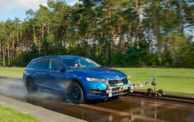 Το TCS αξιολογεί τα λάστιχα με τη συνολική βαθμολογία να διαμορφώνεται κατά 70% από παράγοντες ασφάλειας και κατά 30% από περιβαλλοντική ισορροπία SUV