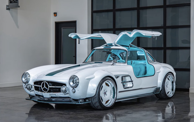 Tesla Model 3 «ντύνεται» με αμάξωμα από Mercedes-Benz 300 SL Gullwing, συνδυασμός που σκοτώνει. Tesla Model 3