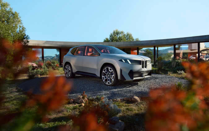Η BMW Vision Neue Klasse X, καλωσορίζει τη νέα αισθητική και τεχνολογική φιλοσοφία της φίρμας στην κατηγορία των Sports Activity Vehicles (SAV) BMW Vision Neue Klasse X
