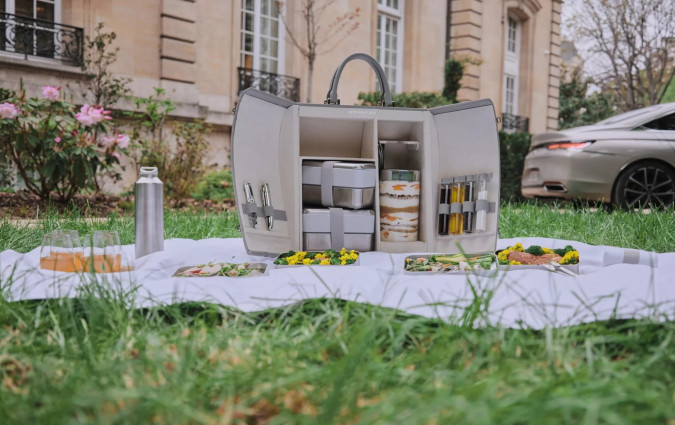 Το σετ πικνίκ της DS Automobiles κοστολογείται €4.000, προ έξτρα εξοπλισμού. DS Automobiles