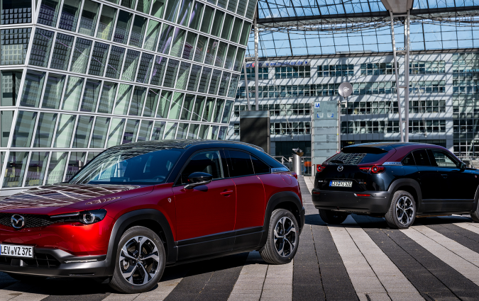 Το νέο MX-30 e-Skyactiv R-EV είναι διαθέσιμο στην ελληνική αγορά από €42.637 Mazda MX-30 R-EV