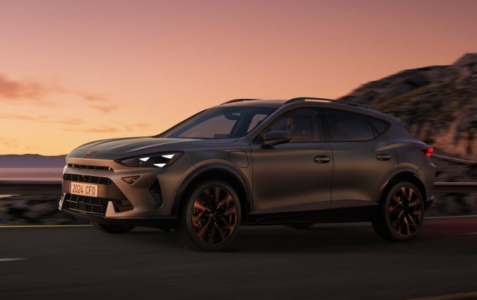 Τα CUPRA Formentor και Leon, με όπλο την ανανεωμένη εμφάνιση και την πλούσια γκάμα κινητήριων συνόλων φιλοδοξούν να συνεχίσουν τις υψηλές πτήσεις τους CUPRA Formentor