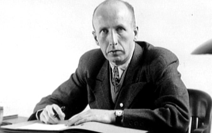 O Hanns Trippel δεν κατέθεσε ποτέ τα όπλα. Ακόμα και σε ηλικία 81 ετών, σχεδίασε το καινούργιο του αμφίβιο, το Aqua-Terra, με εξαρτήματα της Opel. Hanns Trippel