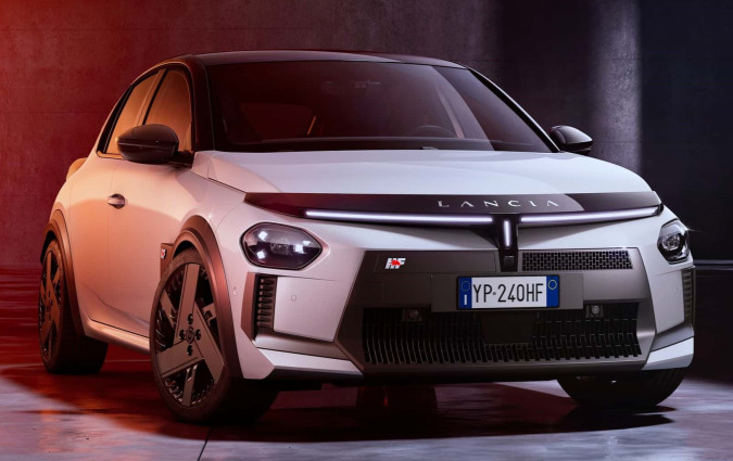 Καλή και χρυσή η Ypsilon HF, αλλά το μεγάλο νέο πάντως είναι ότι η Lancia επιστρέφει στους αγώνες. Ypsilon HF