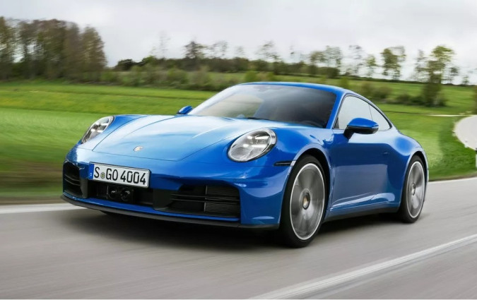 Η τιμή της υβριδικής Porsche 911 Carrera GTS στην ελληνική αγορά ξεκινά από τις €243.480 Porsche 911 Carrera GTS