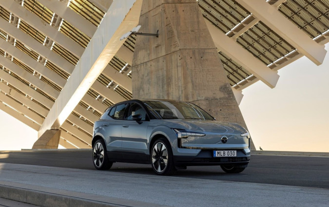 To Volvo EX30 πρόσθεσε στη συλλογή του το φημισμένο βραβείο Red Dot: Best of the Best Product Design 2024 Volvo EX30