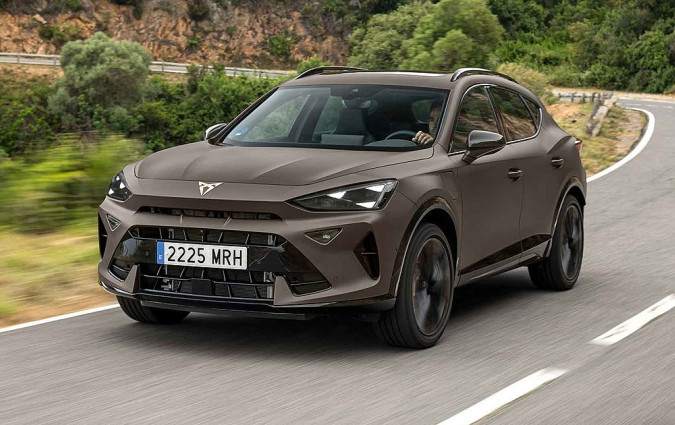 Τα ανανεωμένα CUPRA Formentor και Leon ξεκινούν από τις €36.590 και €31.490, αντίστοιχα CUPRA Formentor