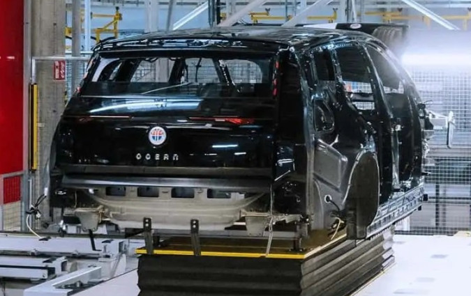 Όταν η επίσημη εταιρεία τα κάνει θάλασσα, υπάρχει μόνο η ισχύς εν τη ενώσει των αγοραστών. Fisker Ocean